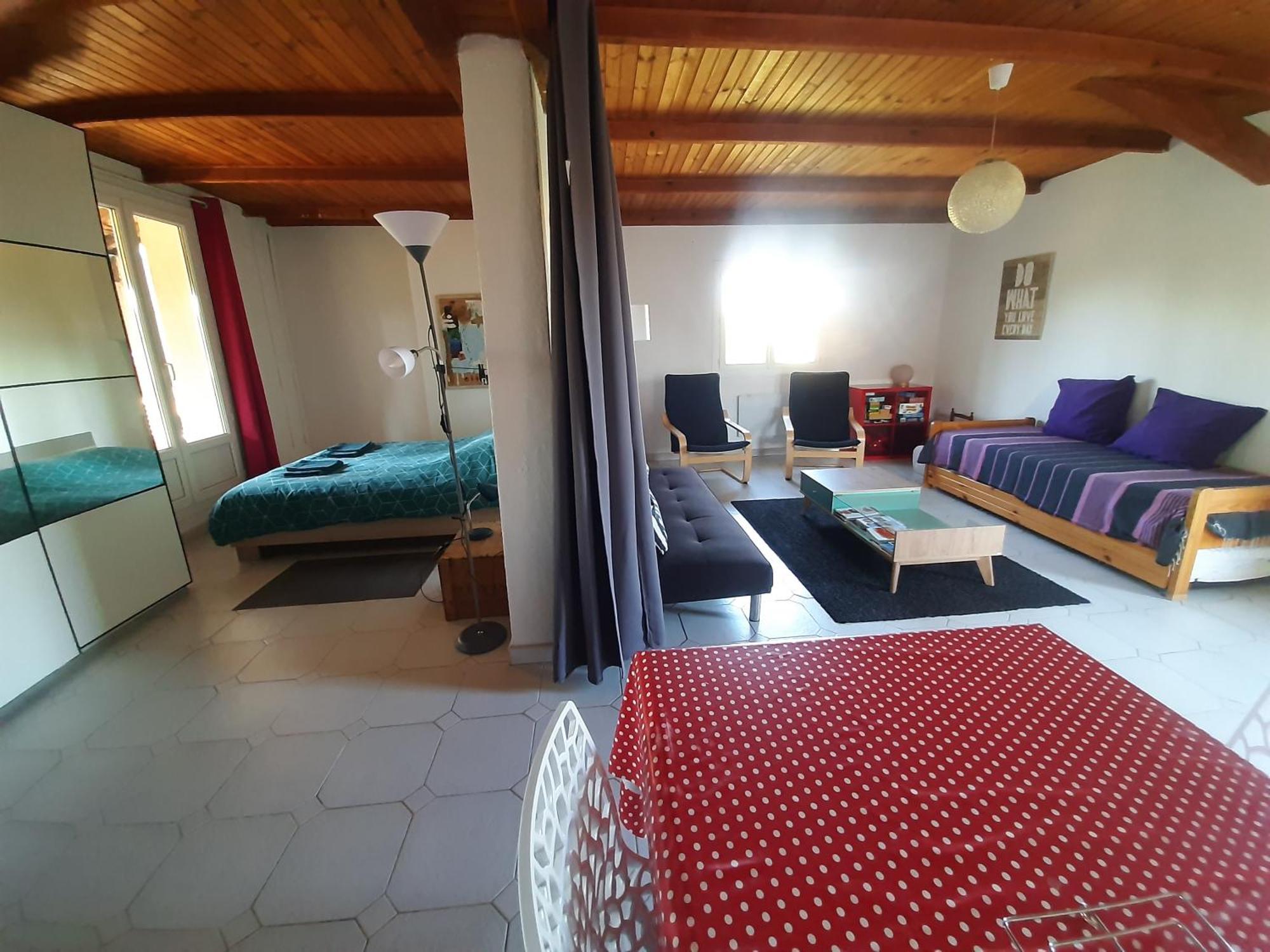 Appartement Avec Grand Jardin Et Parking, อูเซส ภายนอก รูปภาพ